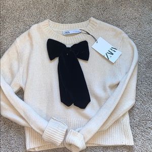 Zara cream sweater with black velvet bow